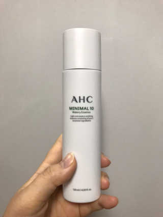 AHC 에이 에이치 씨 미니멀 10 워터리 에센스 — 5점을 준 리뷰어가 2018년 12월 올린 사용 사진