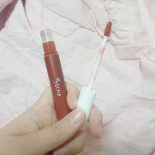 입큰뉴욕 입큰 셀피 키라키라필터 코팅 틴트 — 4점을 준 리뷰어가 2020년 2월 올린 사용 사진