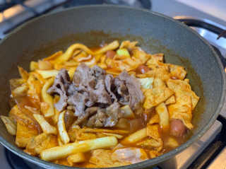 식스레시피 마라떡볶이 쿠킹박스 2인분 — 4.5점을 준 리뷰어가 2019년 7월 올린 사용 사진