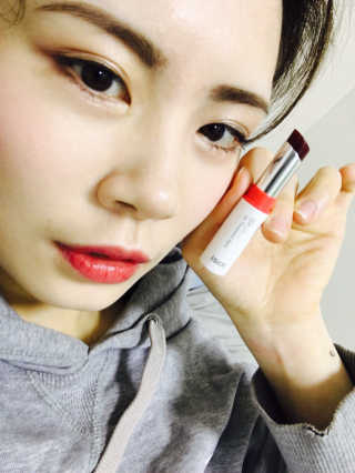 아이소이 ISOI 불가리아 로즈 립 트리트먼트 — 3.5점을 준 리뷰어가 2017년 1월 올린 사용 사진