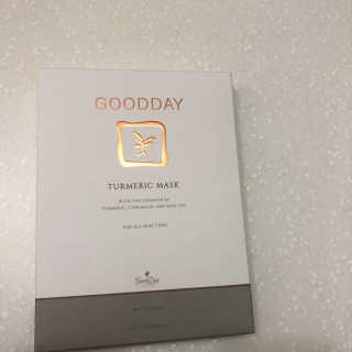 GoodDay Skincare GoodDay 강황 마스크 — 4점을 준 리뷰어가 2020년 3월 올린 사용 사진