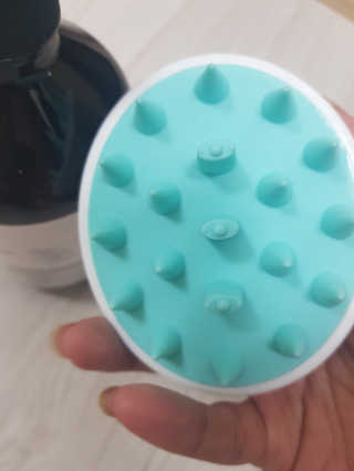 달리프 베러 퍼퓸 샴푸 1000ml 레이니데이 or 일랑로즈 — 5점을 준 리뷰어가 2018년 11월 올린 사용 사진