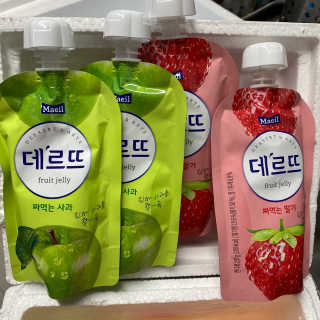 데르뜨 떠먹는 과일 3종, 짜먹는 과일 2종 총 10개 체험 — 4점을 준 리뷰어가 2020년 3월 올린 사용 사진