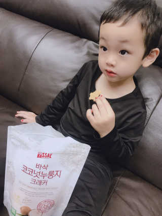BASSAK 바삭 유기농 현미 누룽지 크래커 3종 — 5점을 준 리뷰어가 2019년 11월 올린 사용 사진