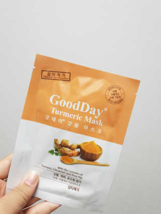 GoodDay Skincare GoodDay 강황 마스크 — 3점을 준 리뷰어가 2019년 5월 올린 사용 사진