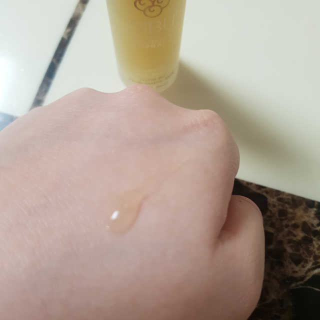 시부 뷰티 하이드레이팅 페이스 세럼 30mL 리뷰 사진