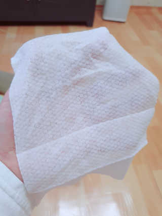 보솜이 아기물티슈 베이비케어 푸에디션 캡 74매 10입 — 5점을 준 리뷰어가 2019년 4월 올린 사용 사진
