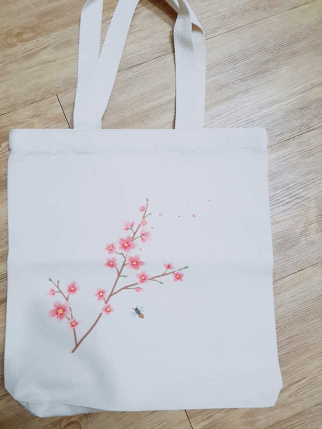 나만의 아이템, 유니크한 디자인 에코백 리뷰 사진