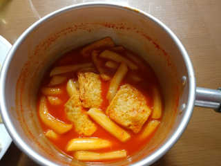잠실맛집,홍코너떡볶이가우리집에[옛날맛,짜장맛옵션] — 5점을 준 리뷰어가 2019년 11월 올린 사용 사진