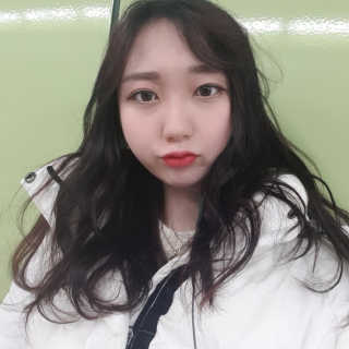 JM솔루션 물광 커버 파운데이션 럭셔리 — 5점을 준 리뷰어가 2018년 12월 올린 사용 사진