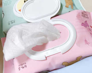 보솜이 아기물티슈 베이비케어 푸에디션 캡 74매 10입 — 5점을 준 리뷰어가 2019년 4월 올린 사용 사진