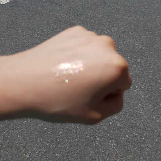 [블랙루즈] 펄블리 아이 글리터 4종 중 택 1 — 1.5점을 준 리뷰어가 2019년 8월 올린 사용 사진