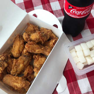 [치킨마루]-  빠사칸윙봉현미 + 콜라 500ml — 5점을 준 리뷰어가 2019년 7월 올린 사용 사진