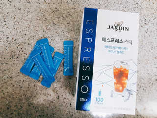 (주)쟈뎅 [쟈뎅] 에스프레소스틱 아이스블렌드 — 5점을 준 리뷰어가 2019년 5월 올린 사용 사진