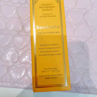 [스킨큐어] 산다화 비타민C 화이트닝 에센스 30ml — 5점을 준 리뷰어가 2020년 3월 올린 사용 사진