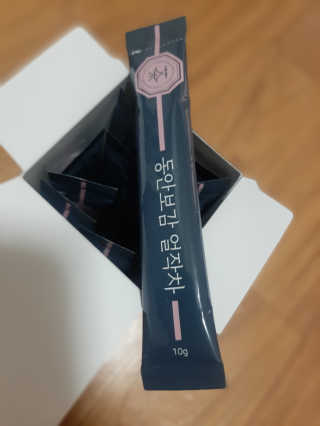 동안보감 얼작차 붓기를 빼주는 동안보감 한방 프리미엄 얼작차 — 5점을 준 리뷰어가 2019년 10월 올린 사용 사진