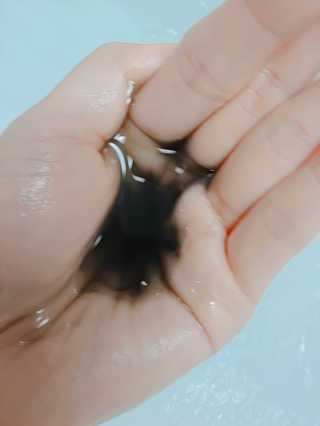 the naked object [탈모볼륨샴푸] 디블랙 팩 샴푸 — 5점을 준 리뷰어가 2019년 12월 올린 사용 사진