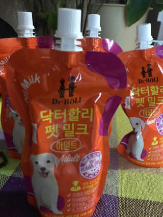 닥터할리펫밀크 8종 — 4점을 준 리뷰어가 2019년 6월 올린 사용 사진