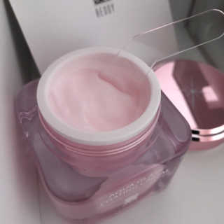 레디 아쿠아 글라스 코팅 크림 — 5점을 준 리뷰어가 2017년 11월 올린 사용 사진