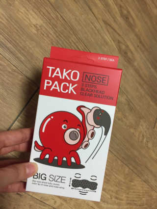 나이팅게일 TAKO PACK NOSE [문어코팩] — 2.83점을 준 리뷰어가 2017년 5월 올린 사용 사진