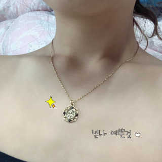 쥬얼카운티 92.5 Silver Byzantine Coin Pendant Necklace — 4.67점을 준 리뷰어가 2018년 11월 올린 사용 사진