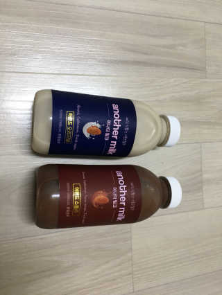 식사대용 아몬드밀크 어나더밀크 500ml X 2병 — 5점을 준 리뷰어가 2018년 9월 올린 사용 사진
