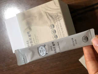 [하우투잇] 뤼에르 쿠르브 블랙 10ml x 30포 총 300ml — 2.5점을 준 리뷰어가 2020년 3월 올린 사용 사진