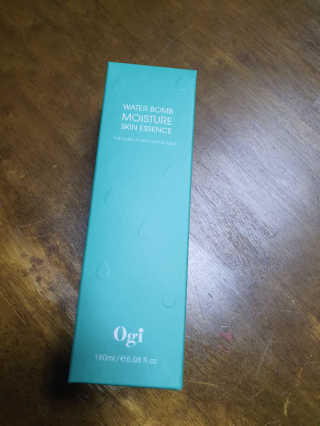 오지아이 워터 밤 모이스처 스킨 에센스 180ml — 4점을 준 리뷰어가 2020년 2월 올린 사용 사진