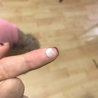 블리스텍스 립 릴리프 크림 립밤, 립 바이브런스 립밤 — 3점을 준 리뷰어가 2018년 11월 올린 사용 사진
