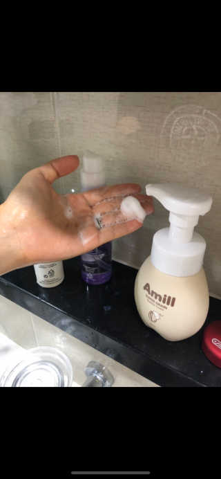 에이밀 슈퍼 그레인 버블 폼 200ml — 4.5점을 준 리뷰어가 2019년 9월 올린 사용 사진