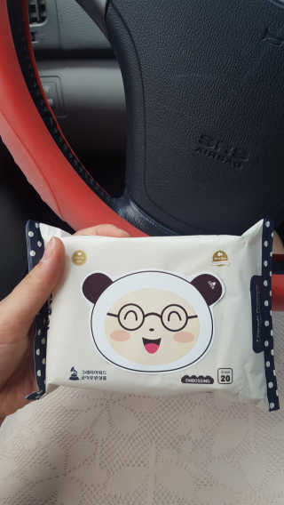 달곰이 물티슈 — 4.17점을 준 리뷰어가 2018년 7월 올린 사용 사진