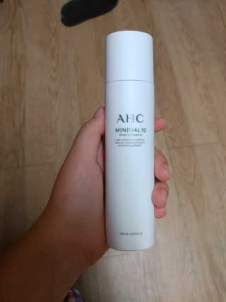 AHC 에이 에이치 씨 미니멀 10 워터리 에센스 — 4.67점을 준 리뷰어가 2018년 12월 올린 사용 사진