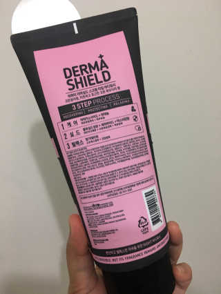 어파티 더마실드 바디워시 코튼블러썸 300ml — 4.33점을 준 리뷰어가 2018년 5월 올린 사용 사진