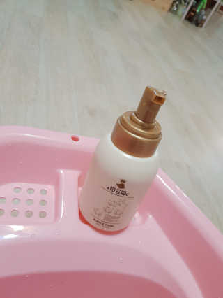 뷰티여우_아토클리닉 [아토클리닉] 우리 아이가 좋아하는 버블폼 — 3점을 준 리뷰어가 2019년 5월 올린 사용 사진