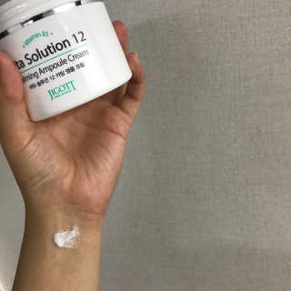 지고트 비타솔루션12 카밍 앰플 크림 100ml — 3.5점을 준 리뷰어가 2019년 6월 올린 사용 사진