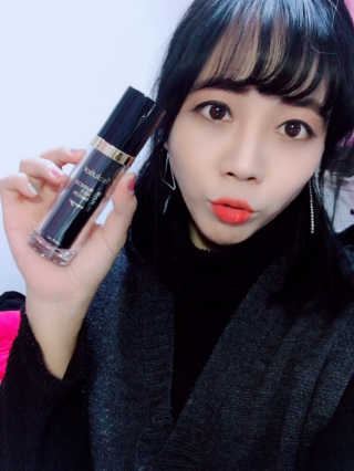 JM솔루션 물광 커버 파운데이션 럭셔리 — 4점을 준 리뷰어가 2018년 12월 올린 사용 사진