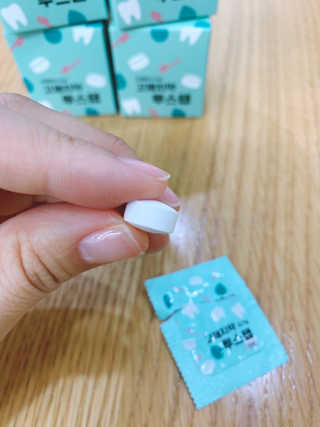 솔테라피 씹는 고체치약 투스탭 스파클레몬 6정 x 5박스 — 5점을 준 리뷰어가 2019년 6월 올린 사용 사진