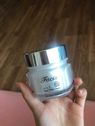 파시스 올인원 진주 화이트닝 크림 100ml — 4점을 준 리뷰어가 2019년 1월 올린 사용 사진