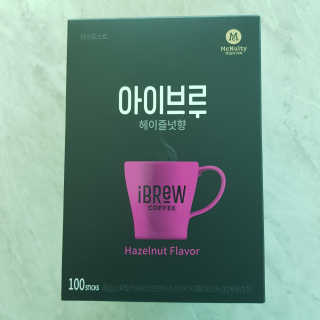 한국맥널티 아이브루 헤이즐넛향 100T — 5점을 준 리뷰어가 2019년 10월 올린 사용 사진
