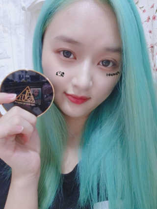지고트 미네랄 UV 스네일 쿠션 리필포함 — 5점을 준 리뷰어가 2019년 8월 올린 사용 사진
