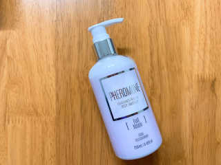 레드컨테이너 페로몬향 퍼퓸 바디에멀전 — 5점을 준 리뷰어가 2020년 2월 올린 사용 사진