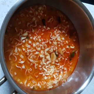 [풀무원] 포기하지 마라탕면 — 4점을 준 리뷰어가 2019년 7월 올린 사용 사진