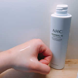 AHC 에이 에이치 씨 미니멀 10 워터리 에센스 — 5점을 준 리뷰어가 2018년 12월 올린 사용 사진