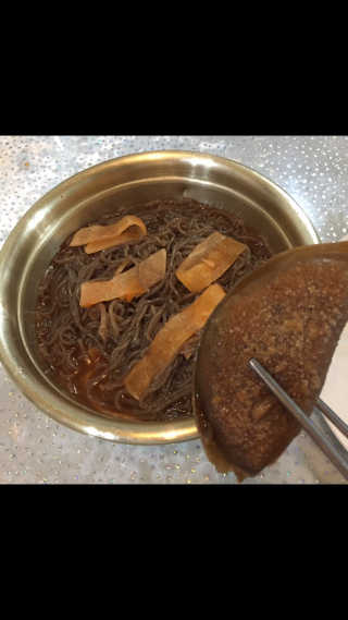 유천냉면 유천 비빔냉면 2인분+메밀지짐만두 280g — 5점을 준 리뷰어가 2018년 6월 올린 사용 사진