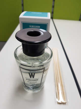 더블유드레스룸 퍼퓸 디퓨저 70ml — 5점을 준 리뷰어가 2018년 7월 올린 사용 사진