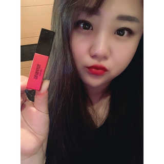 우드버리 울트라 에이치디 스무디 벨벳 틴트 — 3.5점을 준 리뷰어가 2019년 6월 올린 사용 사진