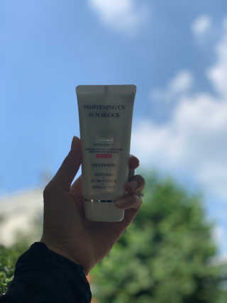 지고트 화이트닝 유브이 썬블럭 크림 70ml,1+1 — 5점을 준 리뷰어가 2019년 7월 올린 사용 사진
