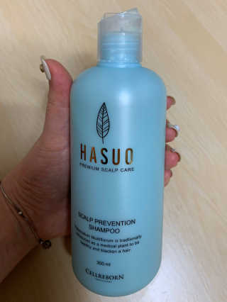 셀리본 하수오 내츄럴 프리벤션 탈모관리 샴푸 300ml — 3점을 준 리뷰어가 2019년 11월 올린 사용 사진