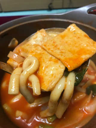 잠실맛집,홍코너떡볶이가우리집에[옛날맛,짜장맛옵션] — 5점을 준 리뷰어가 2019년 12월 올린 사용 사진