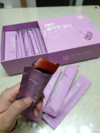 네츄럴굿띵스 태반 콜라겐 젤리 15포 — 4.17점을 준 리뷰어가 2018년 12월 올린 사용 사진